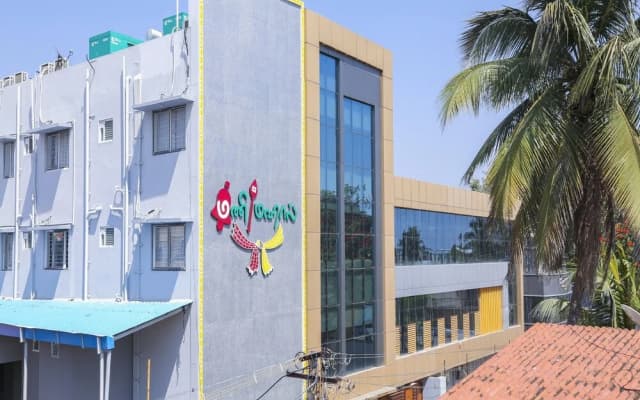Sri Manis Residency