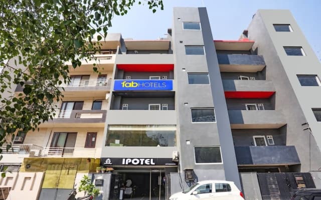 FabHotel Indraprastha