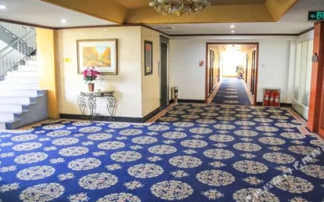 Metallurgical Hotel (Jinan Wenhua East Road)