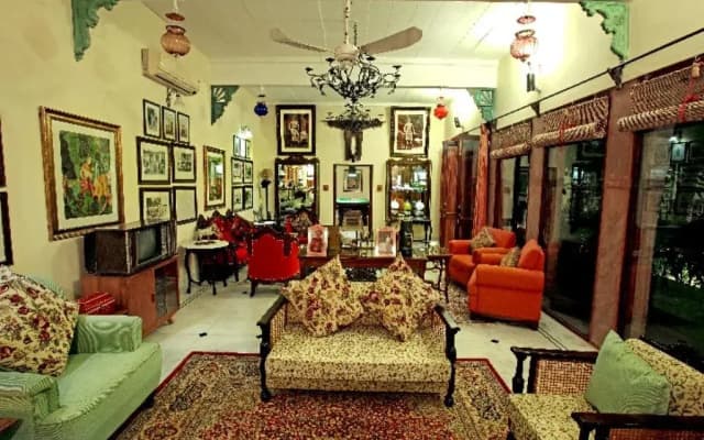Pal Garh Heritage Hotel