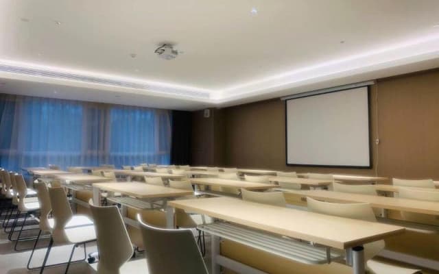 Ji Hotel Hejian Shijing Middle Road Auto Parts Cen