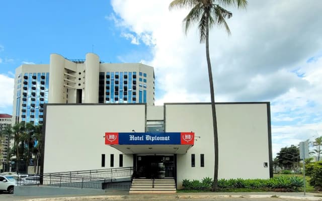 Hotel Diplomat by Bsb Inn