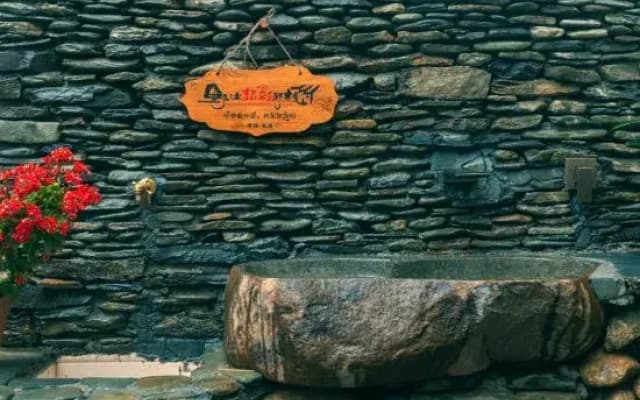 Wuyuan Yebing Photography Store