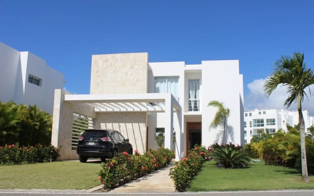 Villa Real Playa Nueva Romana