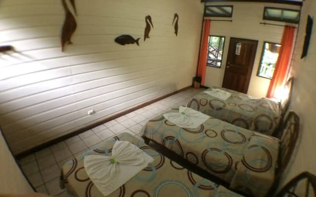 Hotel Rana Roja