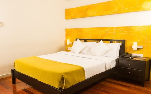Siesta Star T. Nagar