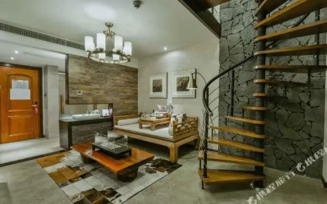Cliff Hotel