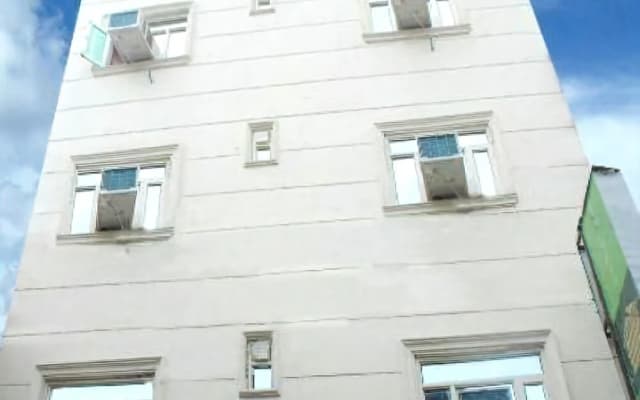 Hotel Golden Wings
