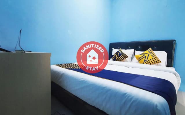 OYO 2302 Blue House Costel Syariah