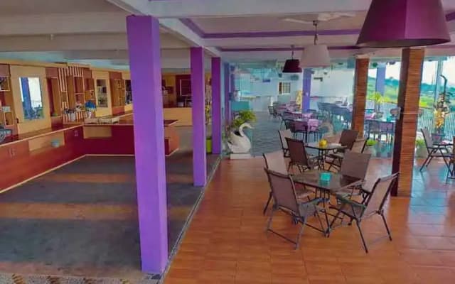 Three B Villa & Resto Banyuwangi