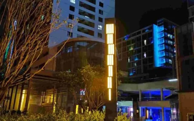 Yurun Select Hotel (Kunming South Railway Station)