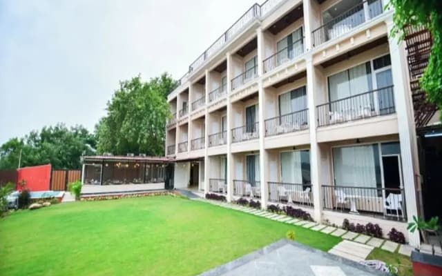Hotel Aviral Ganga