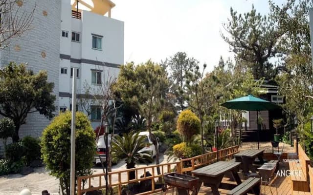 Angkre Pension