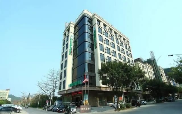 GreenTree Inn GuangDong HuiZhou South Railway Station DanShui RenMin Road Business Hotel