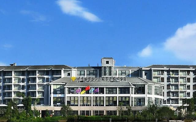 Tengchong International Golf Resort Hotel