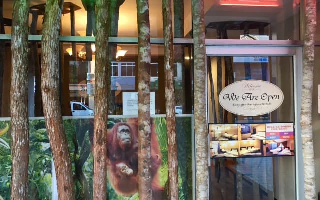 Rainforest Budget Stay