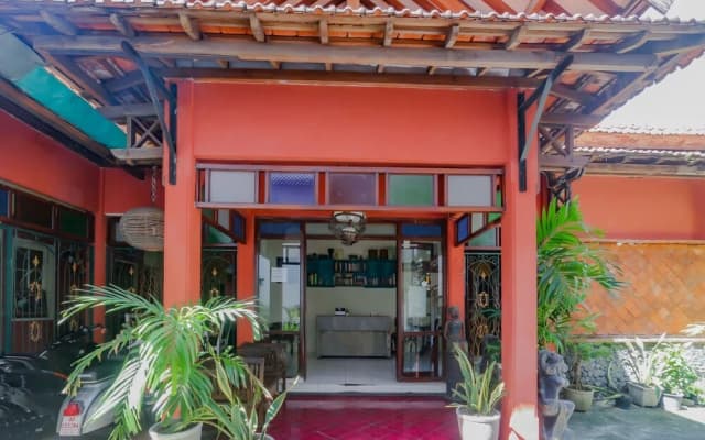 SPOT ON 90272 Istana Griya 1 Hotel