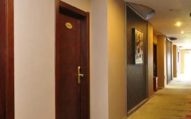 Moore Hotel Yuxi