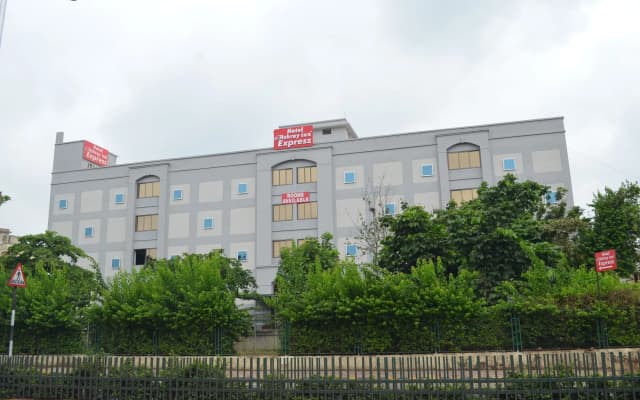 Hotel Ashray Inn Express