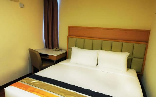 Hotel Sentral Seaview @ Beachfront