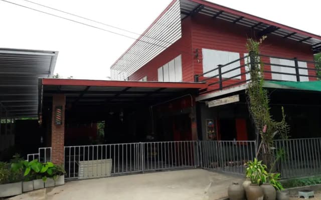 Baan Raiplaysoi Homestay