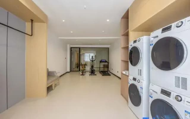 Home Inn & Suites (Beilun Huashan Road)