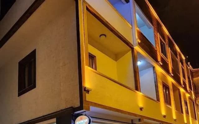 Almircan Hotel
