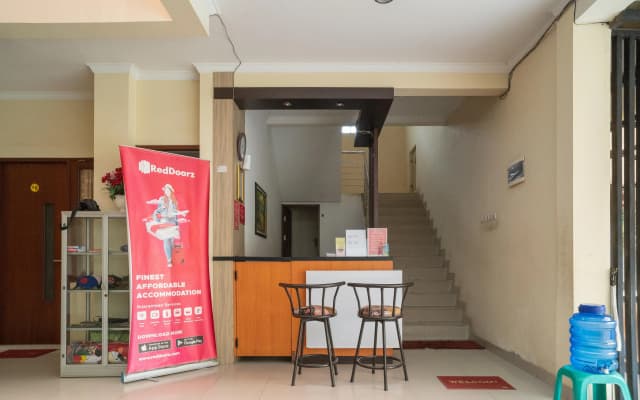RedDoorz Syariah Plus near Cirebon Super Block Mall 2