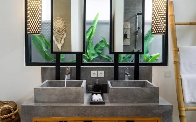 Canggu Beachside Villas