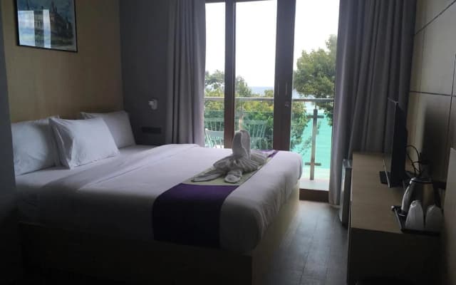 Cliff Lanta Suite