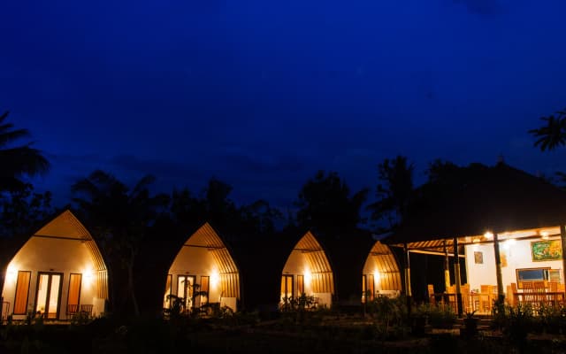 Penida Sunset Ocean View Bungalows by ZUZU