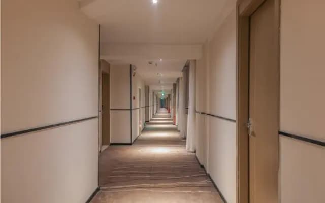 City Comfort Inn Huangmei Dream City
