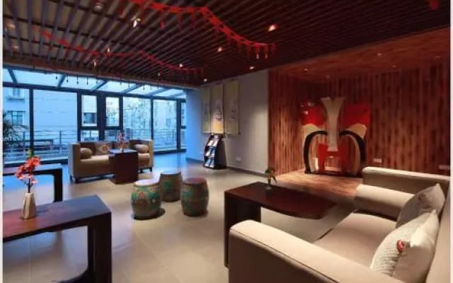 Gunandu Yiju Hotel Nanjing Xinjiekou Daxinggong Subway Station