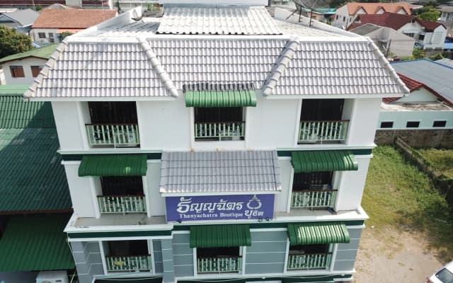 Thanyachatra Boutique.