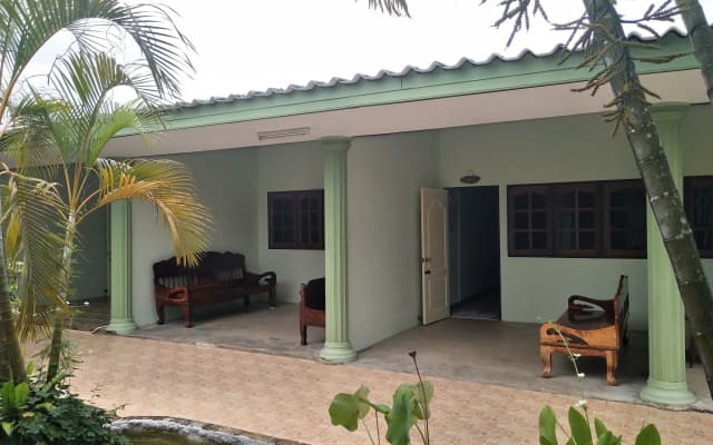 Baan Plubpla Resort
