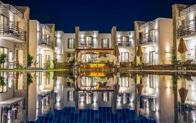 Dadya Bora Hotel
