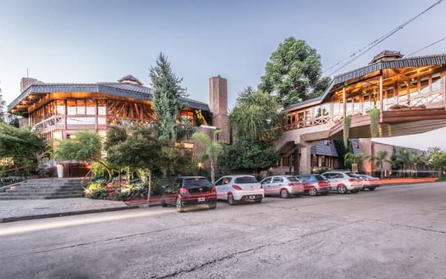 Portal del Lago Hotel