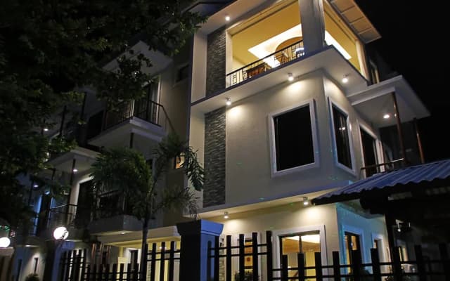OYO 692 Layang Layang Home