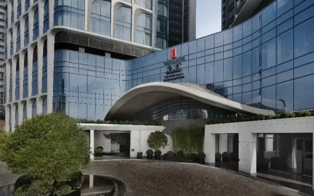 HUALUXE Shenzhen Bao'an by IHG