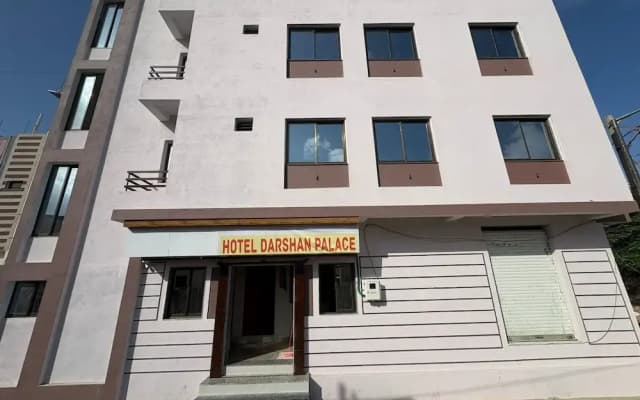 Hotel Darshan Palace - Near Dwarka Railway Station & Shree Dwarkadhish Temple