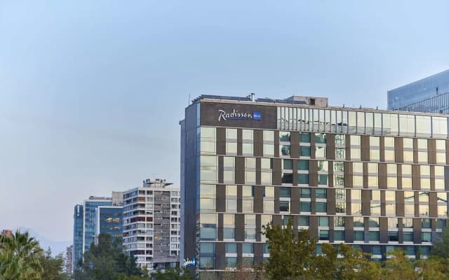 Radisson Blu Plaza El Bosque Santiago