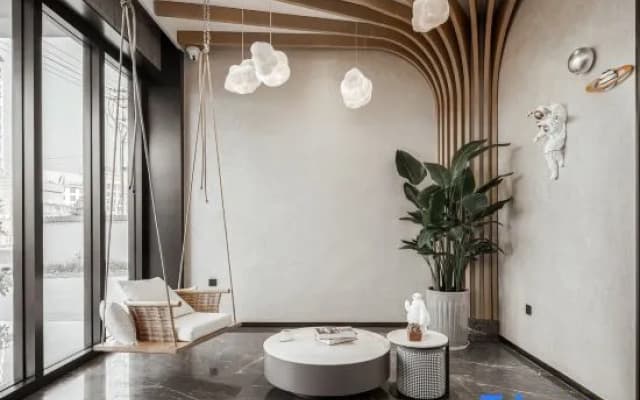The Fili Hotel, God of Wealth