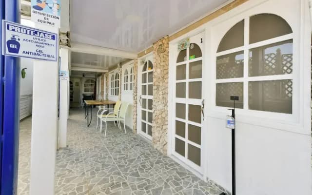 Bay Winds Inn
