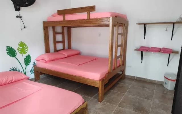 Hostal Rojoyale