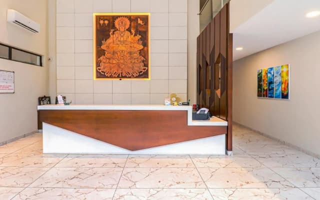 Treebo Trend Yc Grand Boutique Hotel