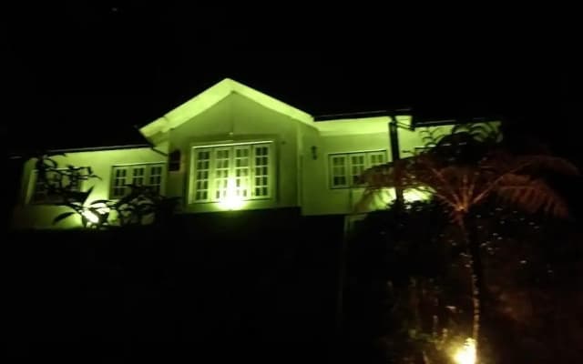 Lake Crown Holiday Home