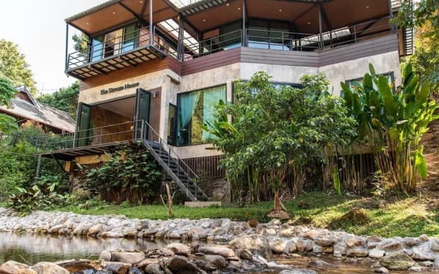 The Stream House at Mae Kampong
