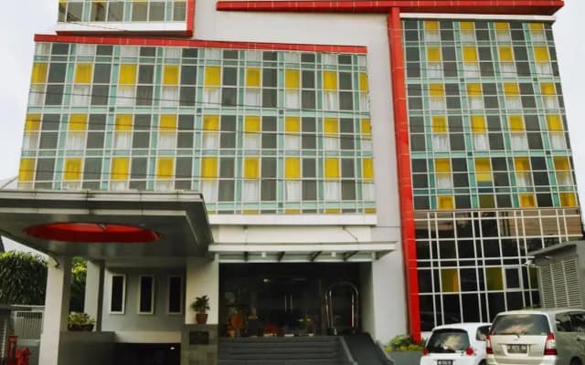 Atrium Premiere Hotel