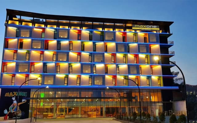 MaxOneHotels.com at Balikpapan