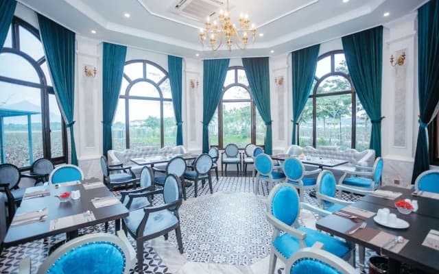Wyndham Vuon Vua Thanh Thuy
